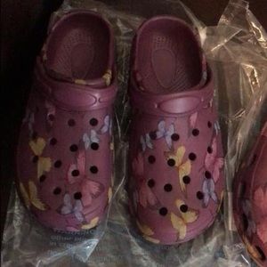 Super cute butterfly shoes!